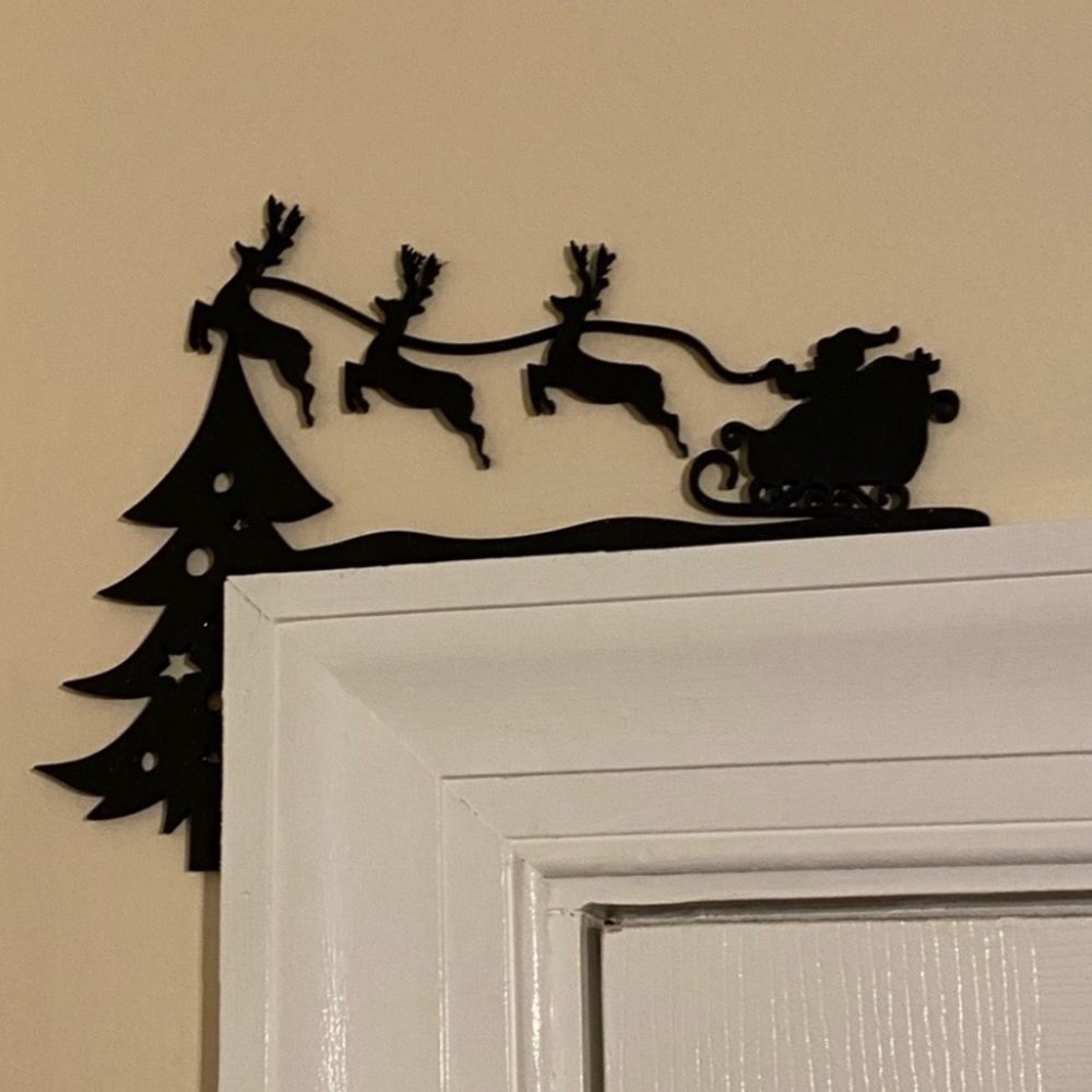 Christmas reindeer Santa sleigh door topper